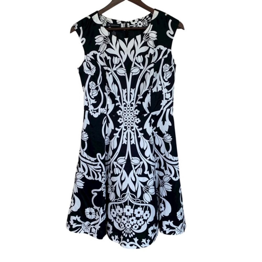 INC International Concepts Bold Black and White Dress - Size 8